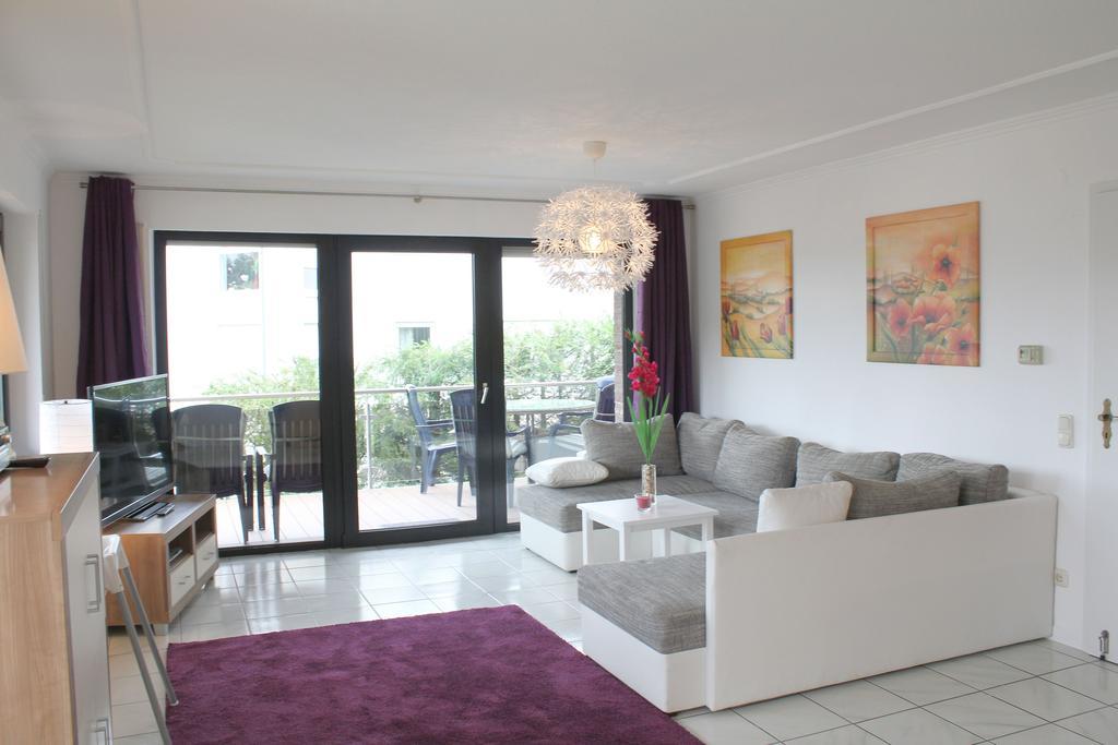 Ferienwohnung Seeblick Schalkenmehren Szoba fotó