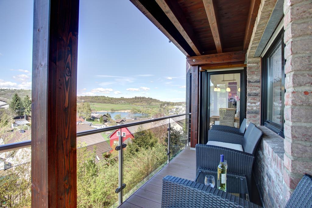 Ferienwohnung Seeblick Schalkenmehren Szoba fotó