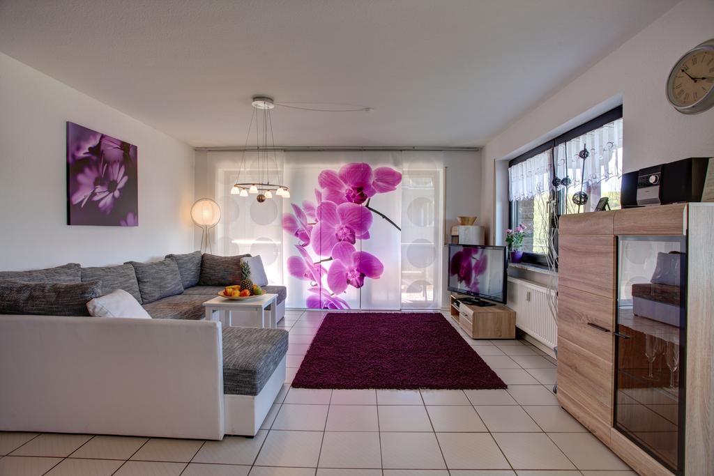 Ferienwohnung Seeblick Schalkenmehren Szoba fotó